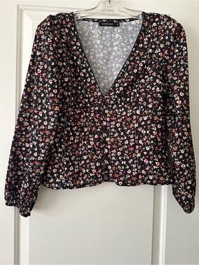 Papermoon Black Floral V-Neck Puff-Sleeve Blouse